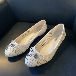 BCBG white flats